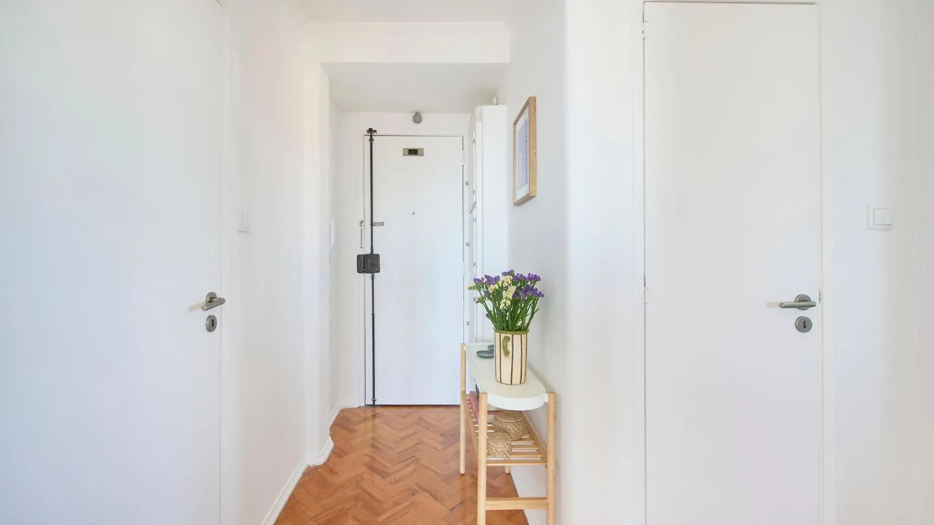 Apartment Sunny Graca, River View, By Timecooler Lisbon Portugal